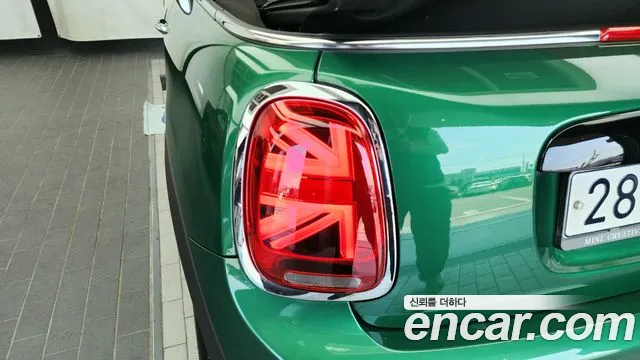 Mini Cooper Convertible 2020 — фото 9