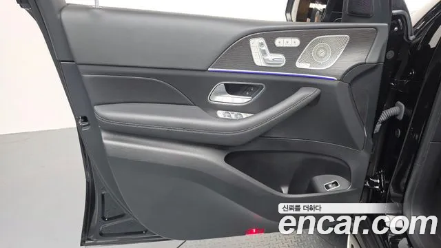 Mercedes-Benz GLE-Class 2023 — фото 14