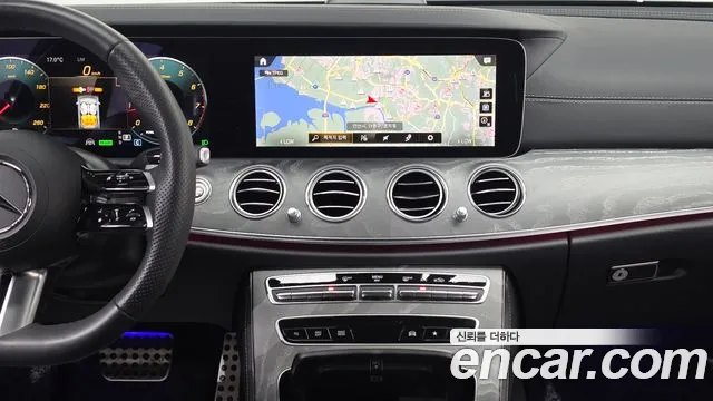 Mercedes-Benz E-Class 2023 — фото 19