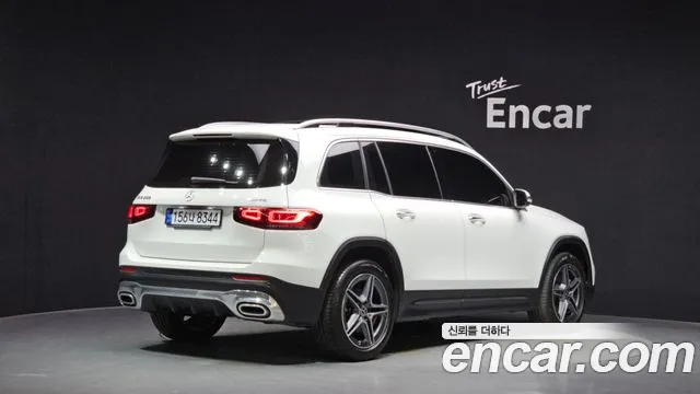 Mercedes-Benz GLB-Class 2022 — фото 2