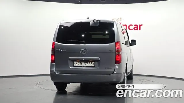 Hyundai Starex 2021 — фото 4