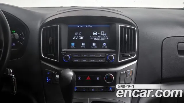 Hyundai Starex 2021 — фото 13