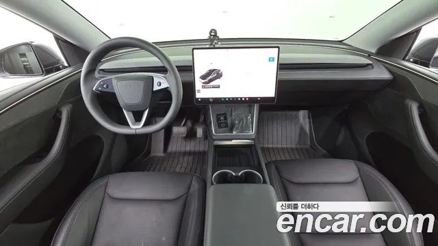 Tesla Model Y 2025 — фото 10