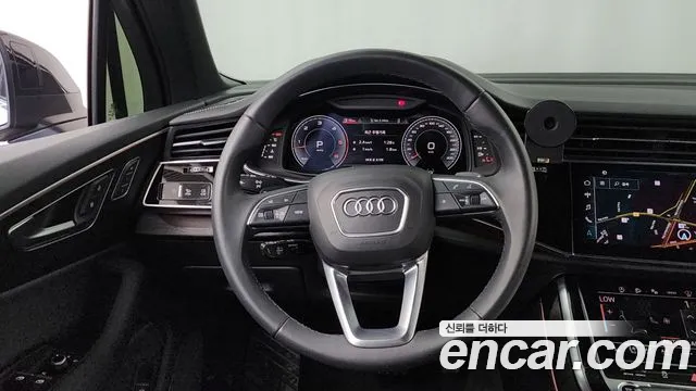 Audi Q7 2023 — фото 18