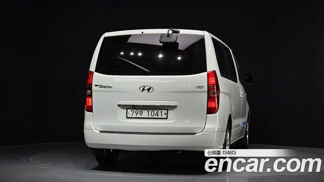 Hyundai Starex 2020 — фото 4