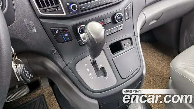 Hyundai Starex 2020 — фото 12