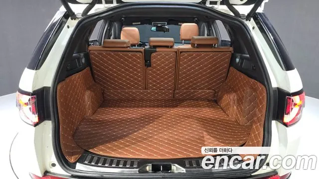 Land Rover Discovery Sport 2017 — фото 20