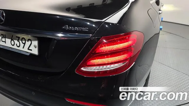 Mercedes-Benz E-Class 2019 — фото 9