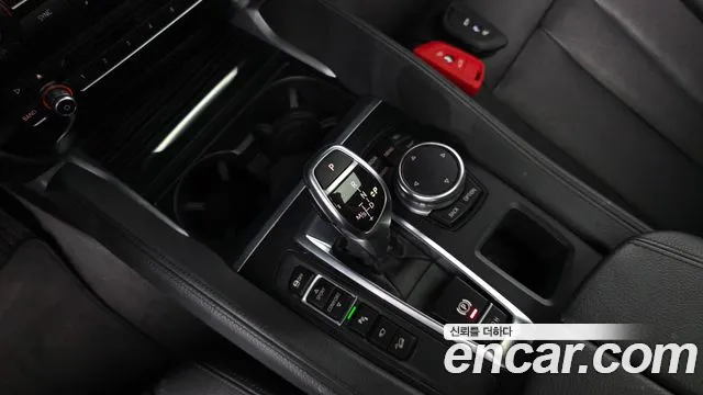 BMW X6 2015 — фото 11
