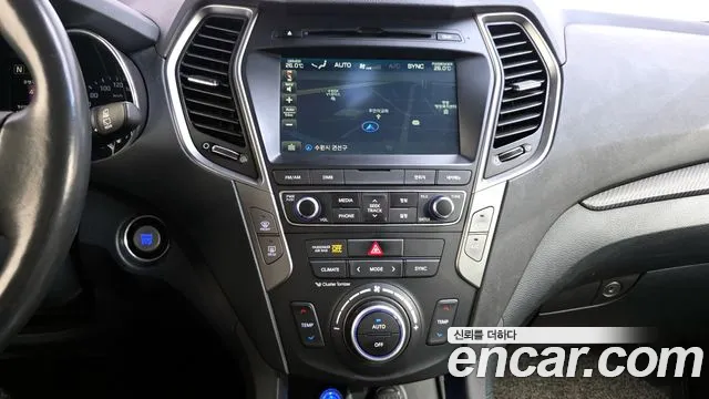 Hyundai Santafe 2016 — фото 20