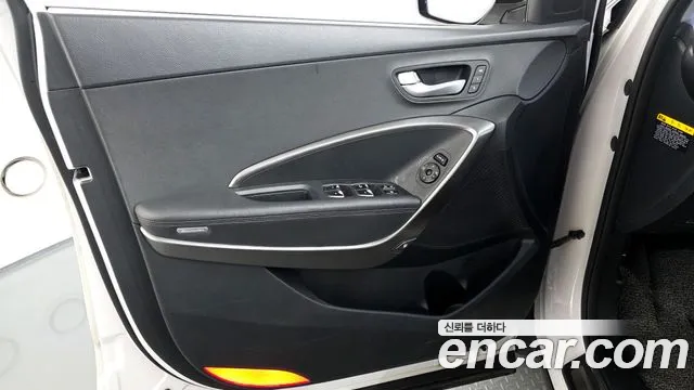 Hyundai Santafe 2016 — фото 14