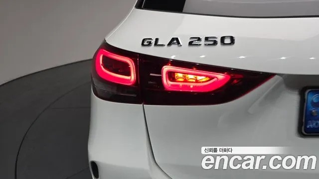 Mercedes-Benz GLA-Class 2021 — фото 8
