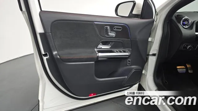 Mercedes-Benz GLA-Class 2021 — фото 13