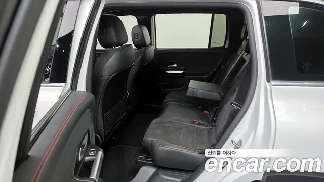 Mercedes-Benz GLB-Class 2023 — фото 20