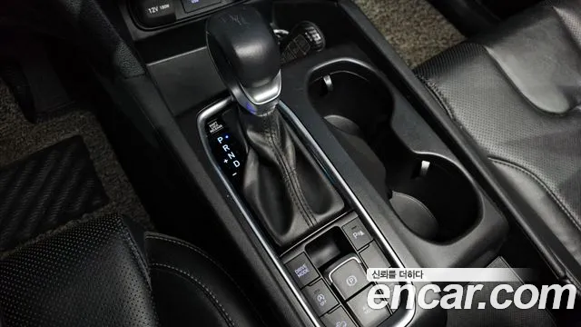 Hyundai Santafe 2019 — фото 12