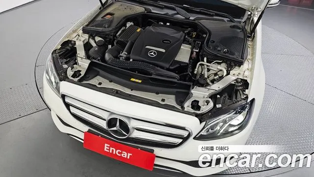 Mercedes-Benz E-Class 2019 — фото 6