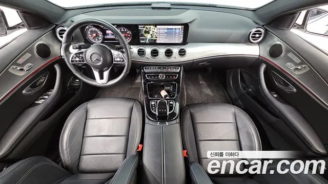 Mercedes-Benz E-Class 2019 — фото 10