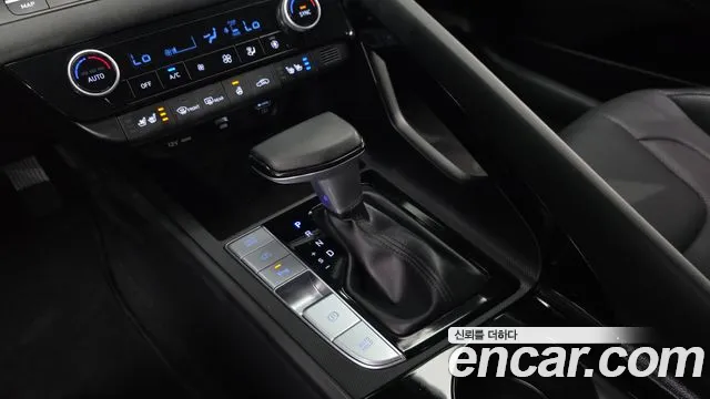 Hyundai AVANTE 2023 — фото 12