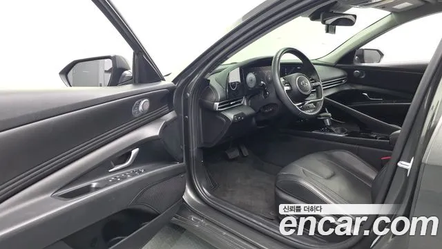 Hyundai AVANTE 2023 — фото 13
