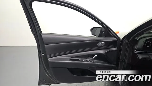 Hyundai AVANTE 2023 — фото 14