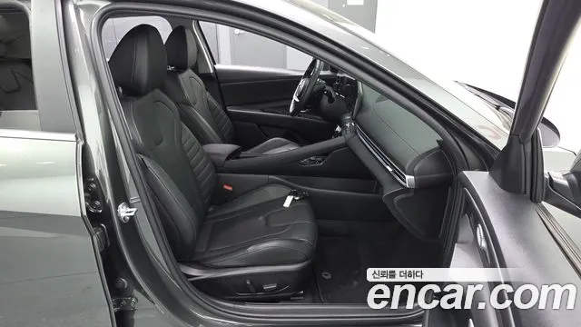 Hyundai AVANTE 2023 — фото 16