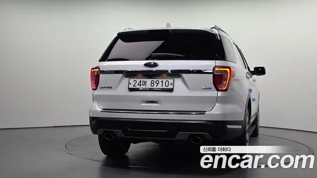 Ford Explorer 2019 — фото 4