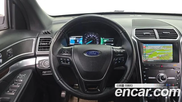 Ford Explorer 2019 — фото 14