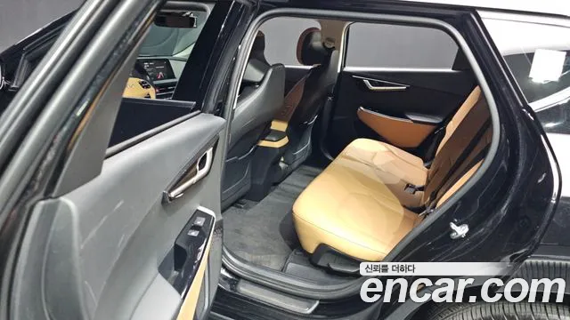 Kia EV6 2023 — фото 19