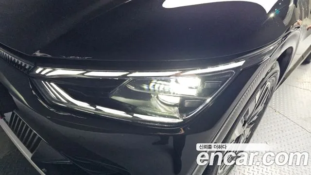 Kia EV6 2023 — фото 8