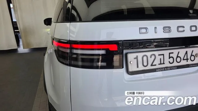 Land Rover Discovery 2019 — фото 9