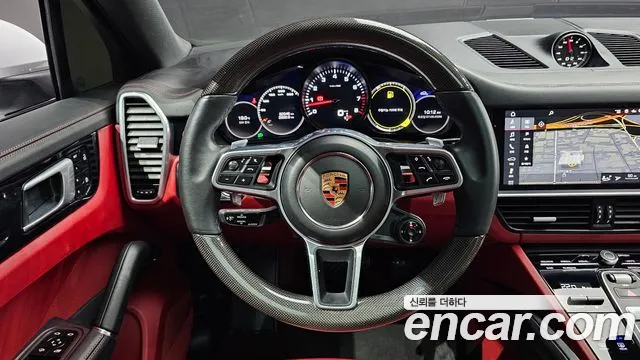Porsche Cayenne 2020 — фото 20