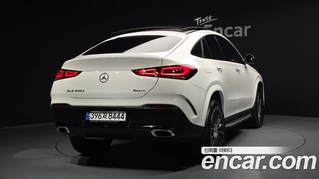 Mercedes-Benz GLE-Class 2022 — фото 2