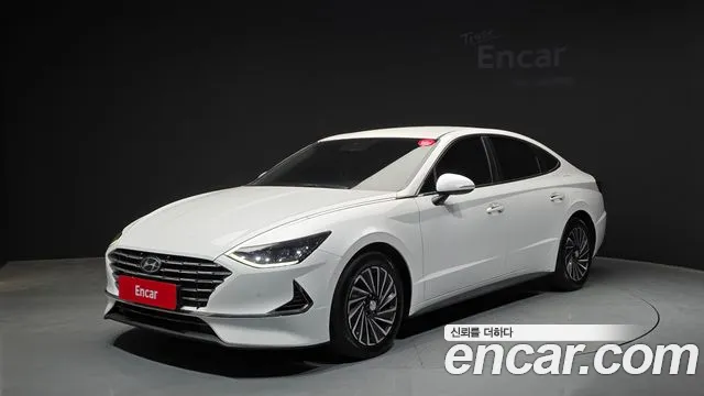 Hyundai Sonata 2022 — фото 1