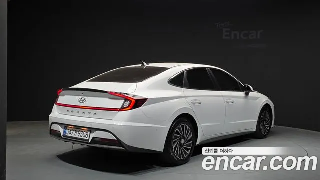 Hyundai Sonata 2022 — фото 2