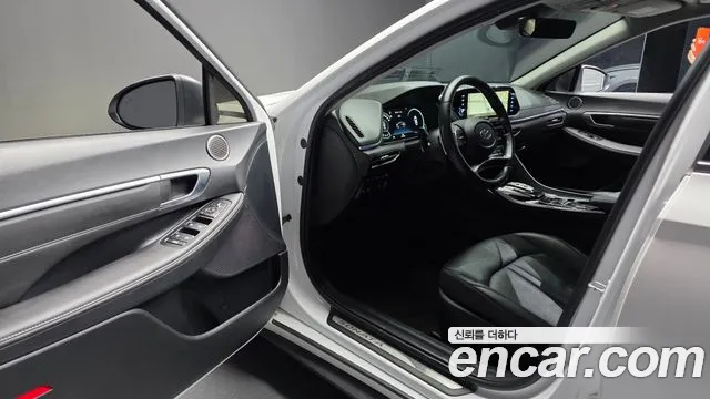 Hyundai Sonata 2022 — фото 10