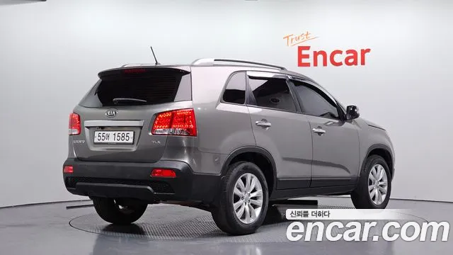 Kia Sorento 2011 — фото 2