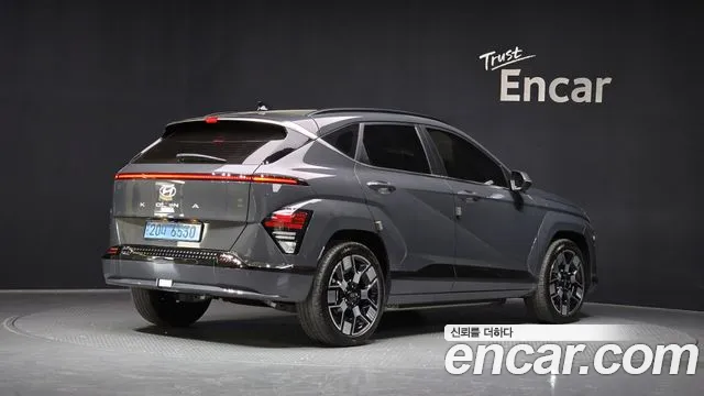 Hyundai Kona 2023 — фото 2