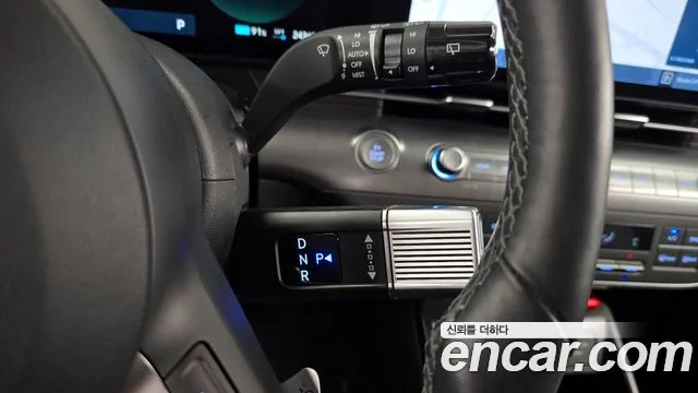 Hyundai Kona 2023 — фото 12