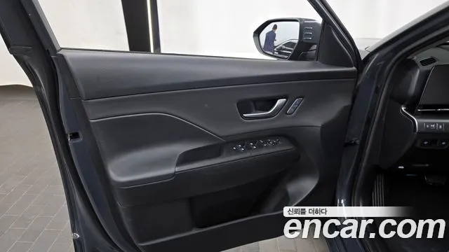 Hyundai Kona 2023 — фото 14
