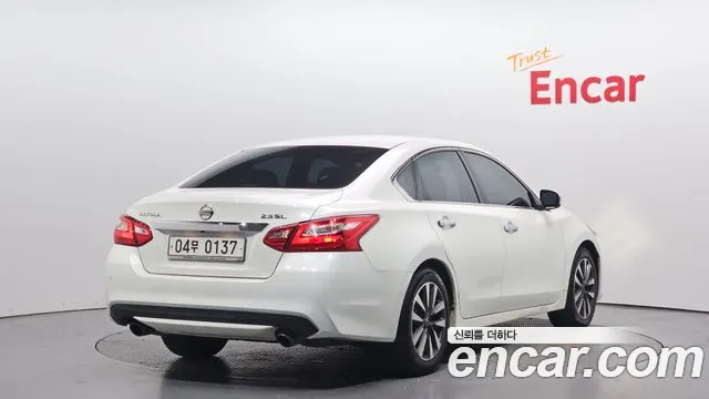 Nissan Altima 2017 — фото 2