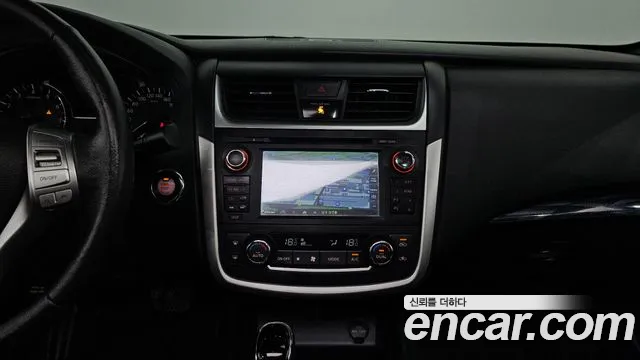 Nissan Altima 2017 — фото 13