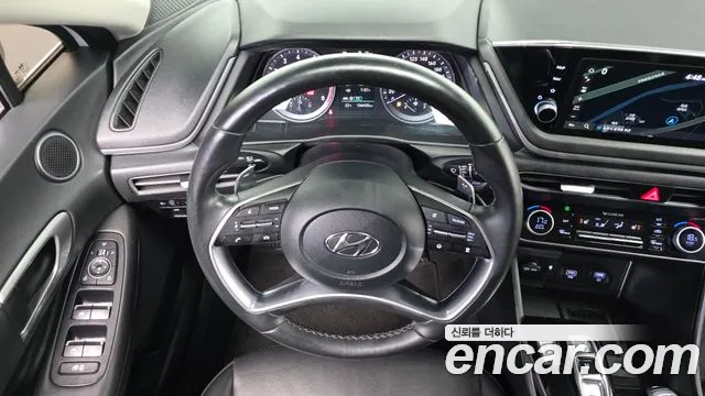 Hyundai Sonata 2022 — фото 19