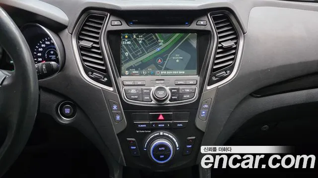 Hyundai Santafe 2015 — фото 17