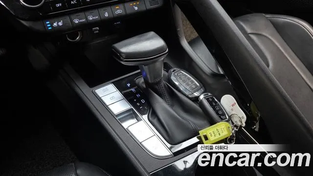 Hyundai AVANTE 2021 — фото 12