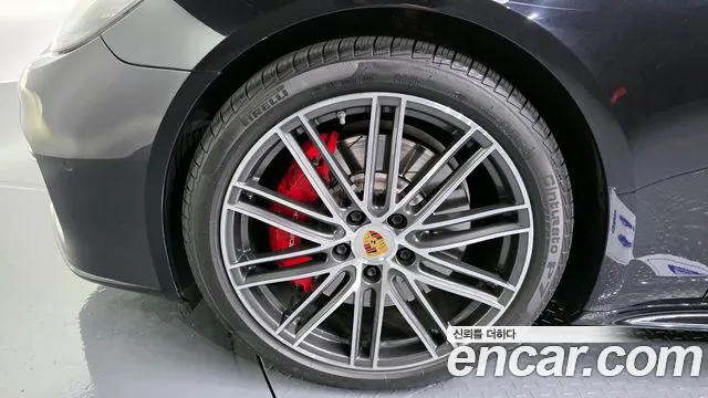 Porsche Panamera 2020 — фото 5