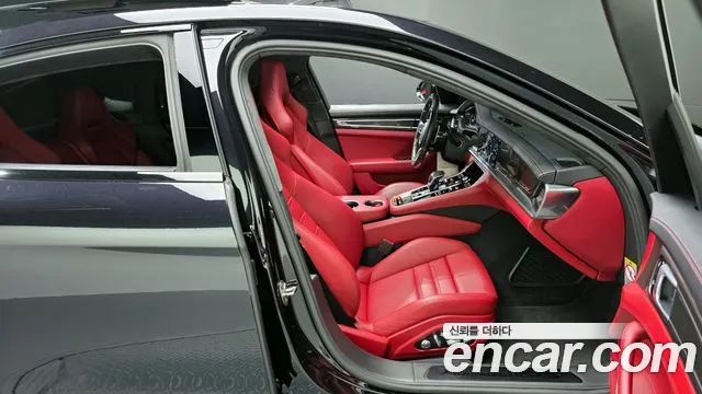Porsche Panamera 2020 — фото 16
