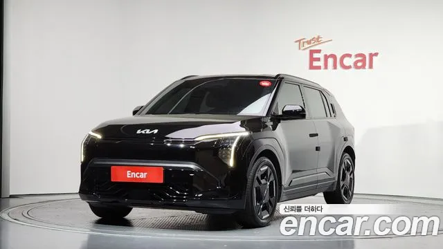 Kia EV3 2025 — фото 1