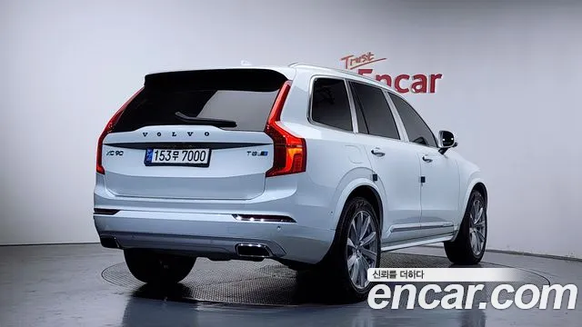 Volvo XC90 2019 — фото 2