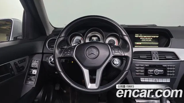 Mercedes-Benz C-Class 2013 — фото 12