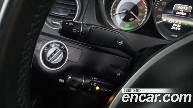 Mercedes-Benz C-Class 2013 — фото 18